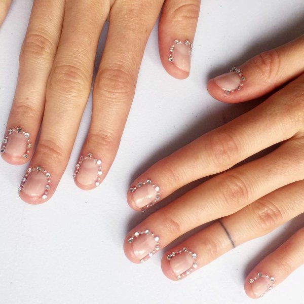 Красивый нежный маникюр