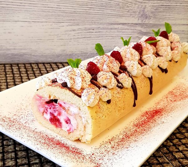 Рулет фруктовый