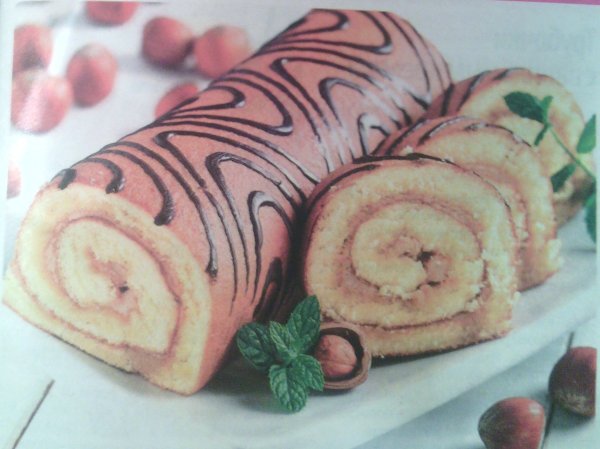 Шоколадный меренговый рулет