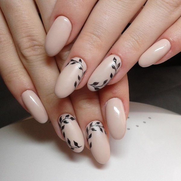 Маникюр овпл ные ногтт