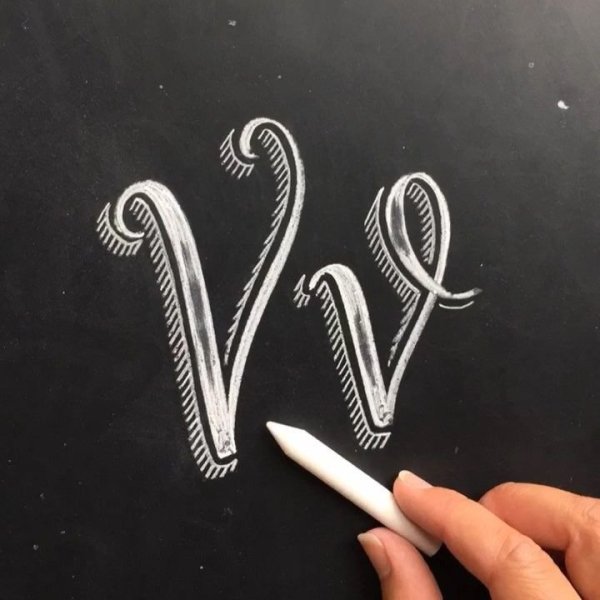 Цветы мелом на доске