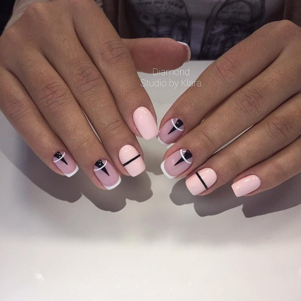 Бежевый маникюр