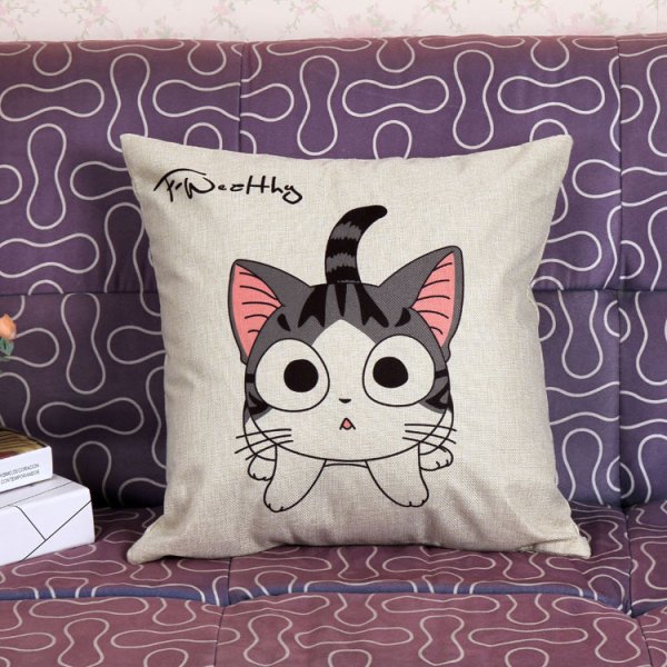 Декоративная подушка кошки