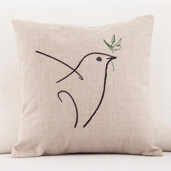 Минималистичные подушки декоративные