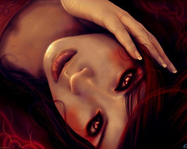 Девушка демон с красными глазами
