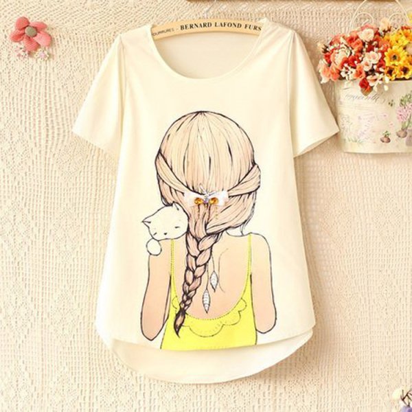 Блузка женская с рисунком девушки