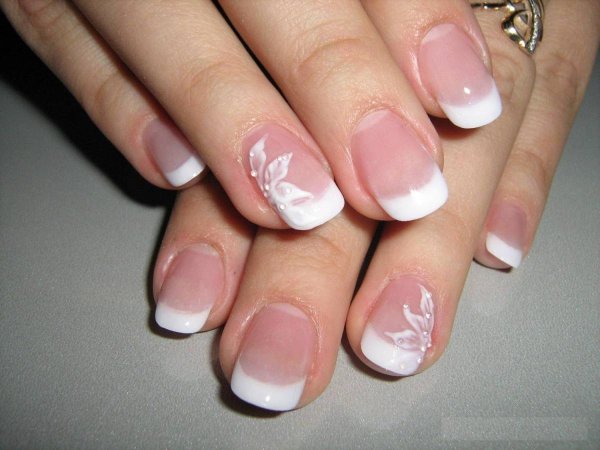 Френч маникюр