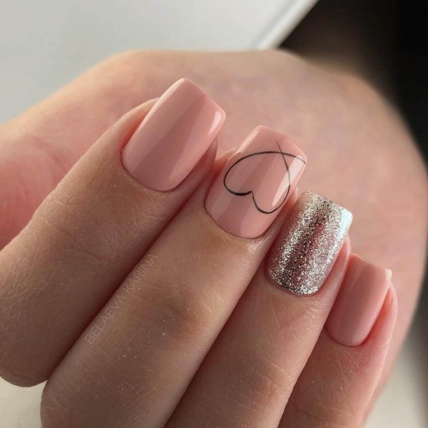 Маникюр 2022 персиковый нюдовый