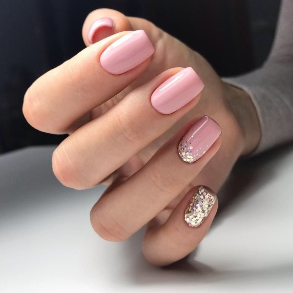 Нежный нюдовый маникюр 2022