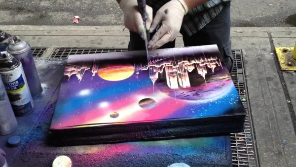 C215 стрит арты