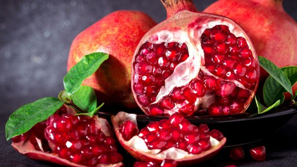 Сочный гранат