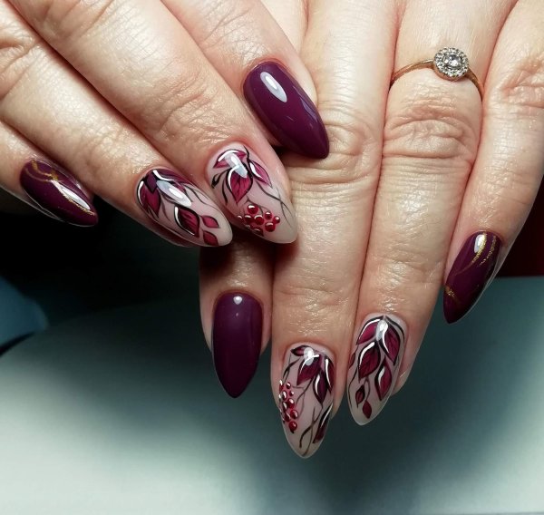 Маникюр бордовые оттенки с узорами