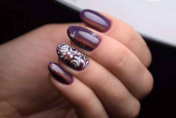 Шикарные красивые ногти кошачий глаз