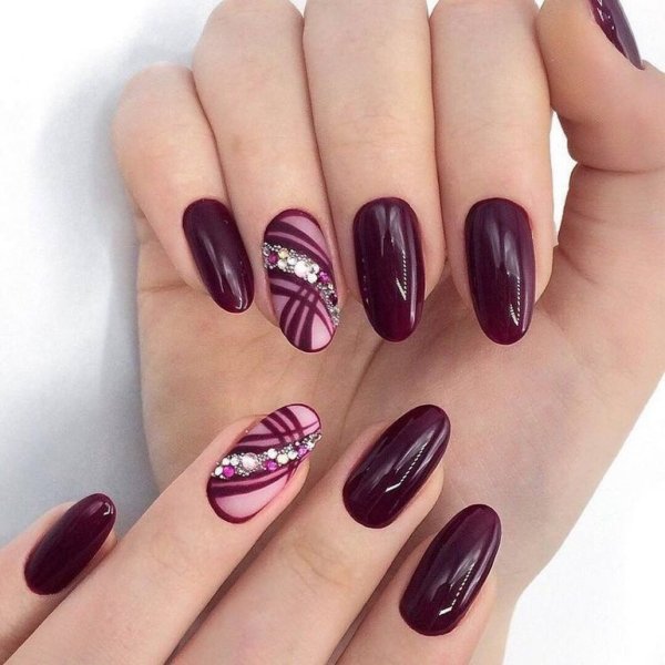 Бордовые ногти