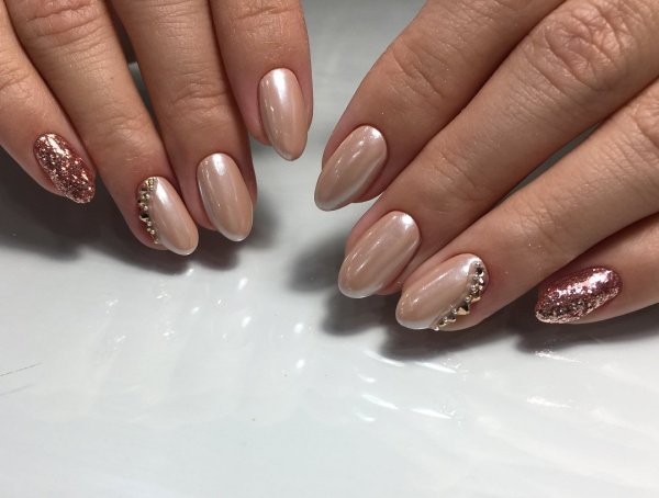 Жемчужная втирка миндаль