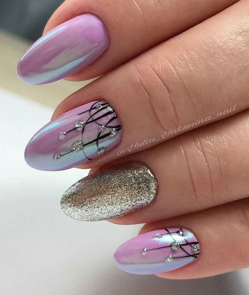 Фиолетовый маникюр с втиркой