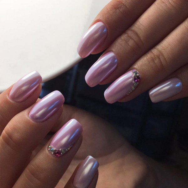 Маникюр втирка с паутинкой