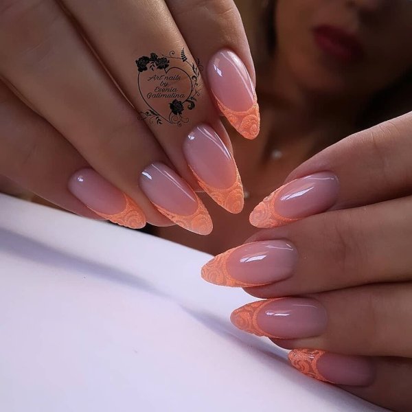 Нюдовый миндаль 2022