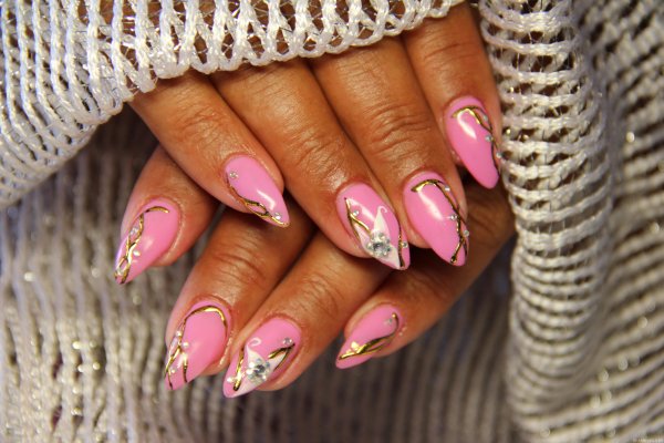 Красивое наращивание ногтей френч