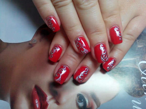 Дизайн ногтей красный новинки красивый