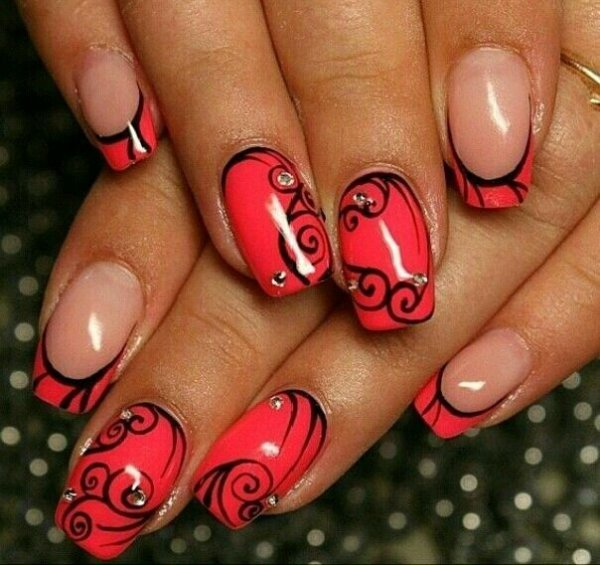 Классный маникюр в Красном цвете