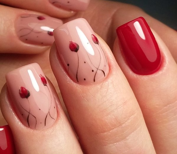 Красный маникюр с рисунком