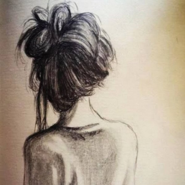 Нарисованная девушка с пучком