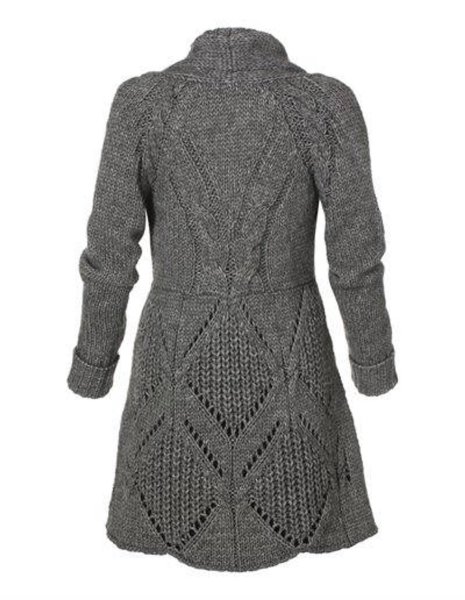 Пальто вязаное спицами для женщин