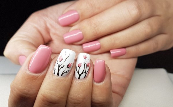 Простой дизайн ногтей