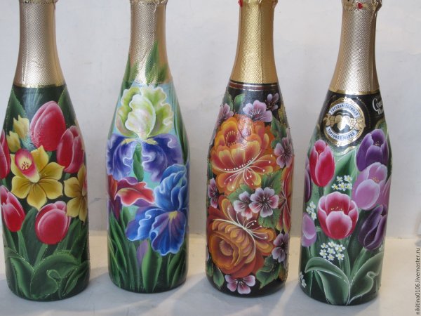 Роспись бутылок акриловыми красками