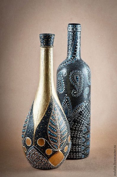 Точечный декор бутылок