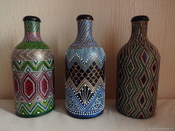 Точечная расписка бутылок