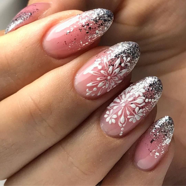 Красивый свадебный маникюр