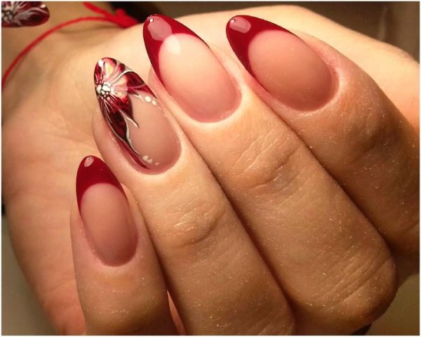 Красивые острые ногти