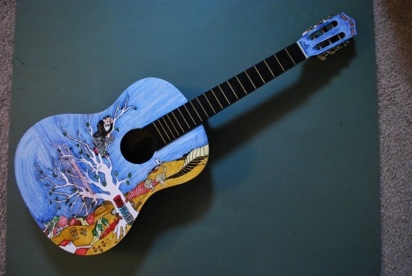 Разрисованная гитара