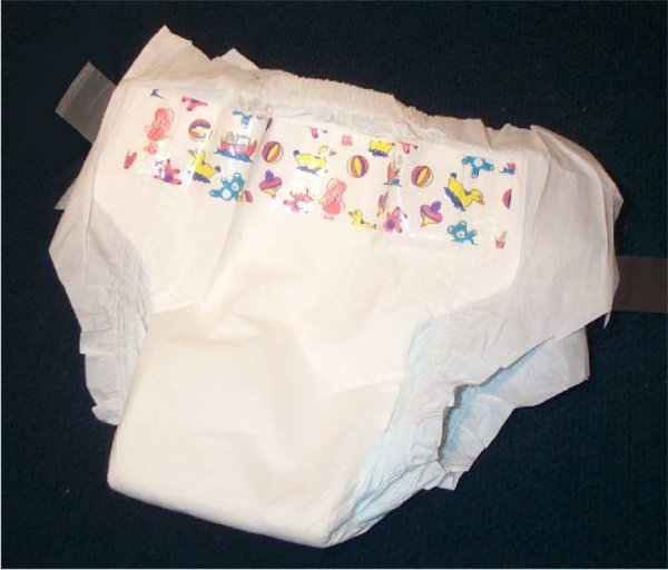 Младенец в подгузнике