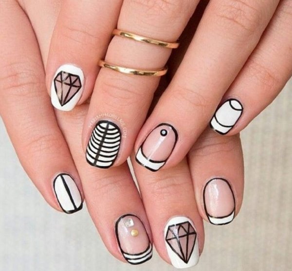 Геометрические узоры на ногтях