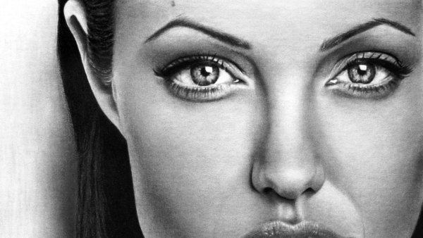 Нос БТС карандашом