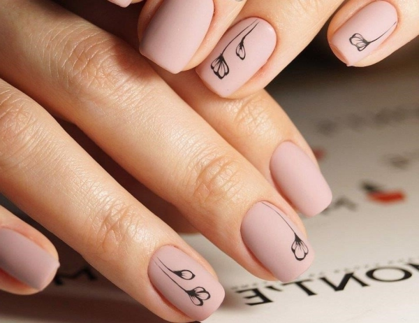 Нежный маникюр