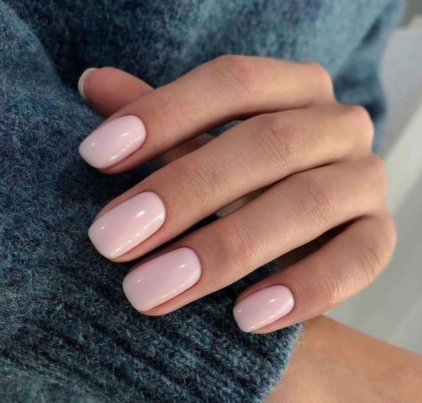 Бежевый маникюр