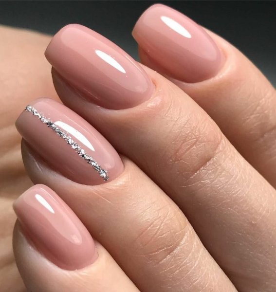 Маникюр классика 2022 нюдовый