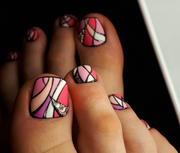 Модный педикюр