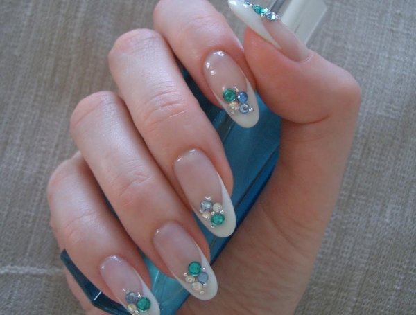 Цветной френч со стразами