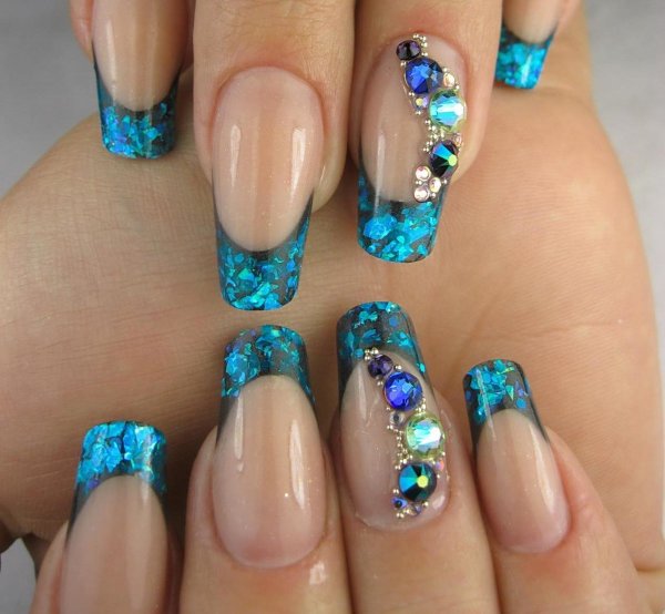 Маникюр французский с рисунком