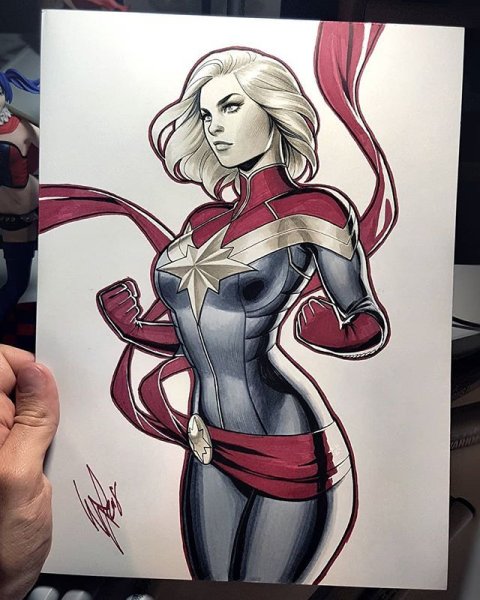 Капитан Марвел для срисовки