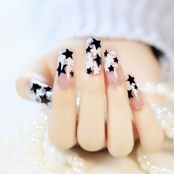 Маникюр со звездочками
