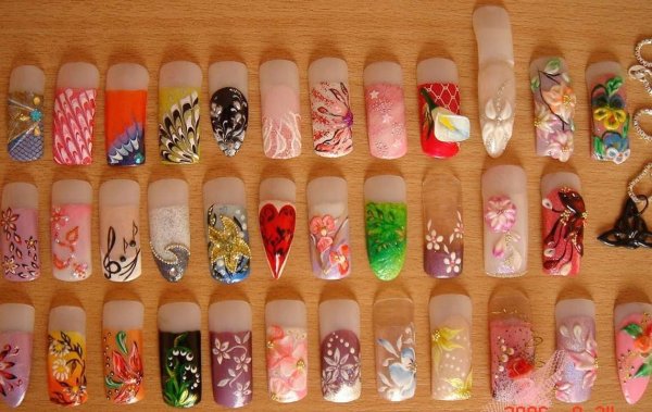 Красивый маникюр на типсах