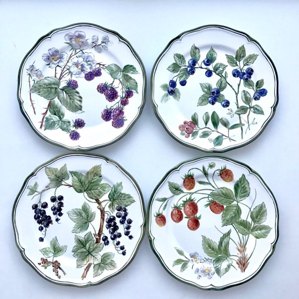 Расписные тарелки на стену