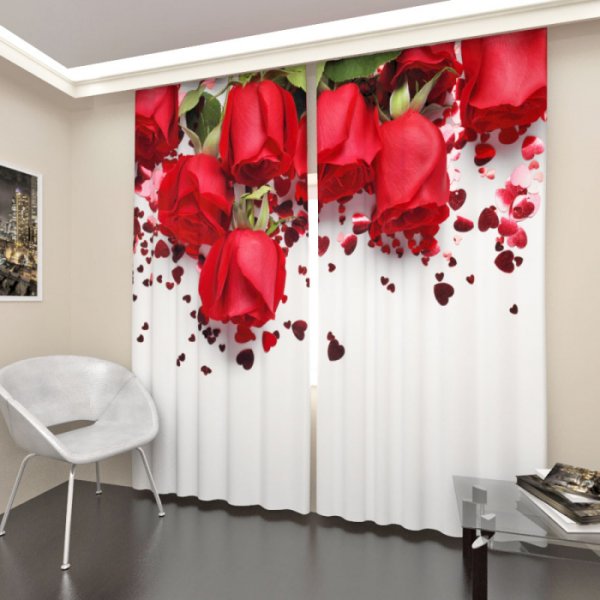 Шторы красные цветы