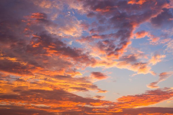 Разноцветное небо